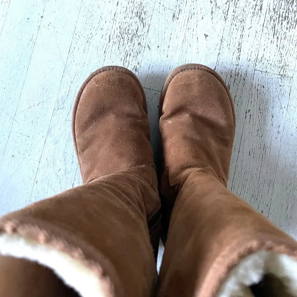 Ugg Chestnut Brown Zip-Up Tall Sheepskin Shearling Boots, Size 7